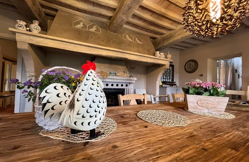 San Casciano dei Bagni Villa | Villa Vetrichina La casa se relaja en Val d'Orcia