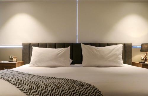 Chacarilla-Santa Cruz Apartamento | Elegant Loft in San Isidro