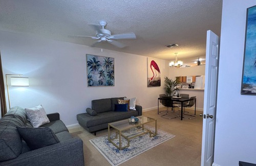 New Tampa Casa | Elegant Long Stay: Pool, Business, Medical Travel, Wi-Fi, Gated by Tampa Palms