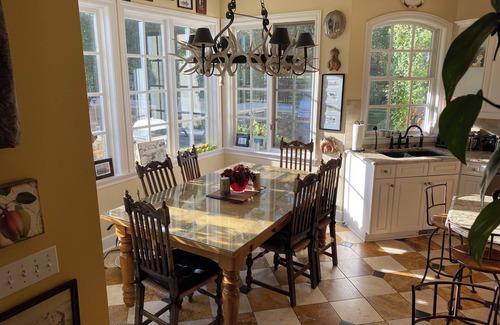 Okotoks Villa | Elegant luxury country estate in the heart of Alberta w/ guest house & pasture.