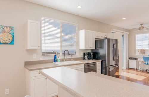 Makakilo City Casa | Elegant Makakilo Elele 48: 2BR w/ Stunning Ocean Views, Workspace & Lanai