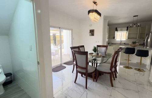 Las Piedras Casa | Elegant Marina Star House 117 Pool BBQ