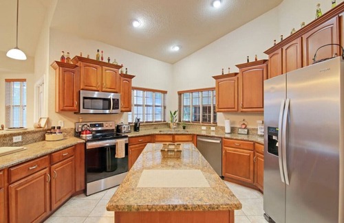 Ocala Casa | Elegant Oasis - Unwind in Luxury