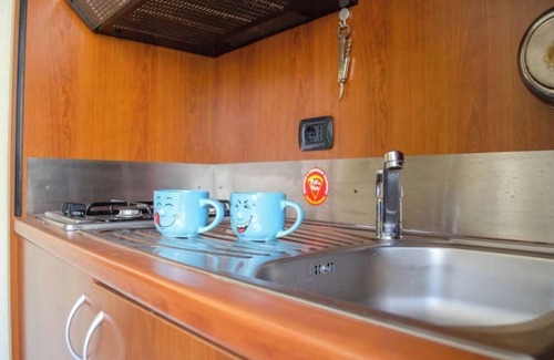 Reggio Calabria Apartamento | Elegant one-bedroom apartment 5 minutes from the sea ideal for 4 people