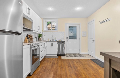 North London Apartamento | Elegant & Private Apartment With Full Kitchen - Short Walk to Downtown London