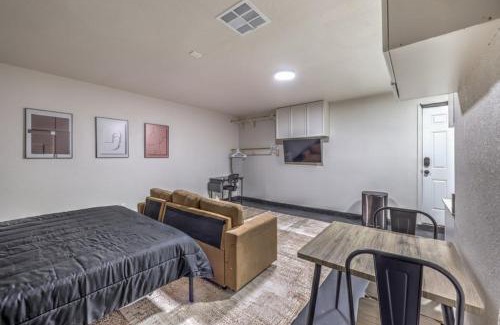Las Vegas Casa | Elegant Private Studio Sleeps 4! 10Min to Strip!