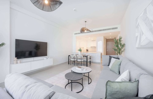 Al Safa Apartamento | Elegant, Relaxing 3-Bedroom Apartment in Perfect Location at Canal Front 6