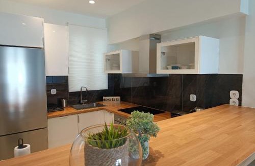 Marousi Apartamento | Elegant Renovated 1-Bedroom Flat with Park View