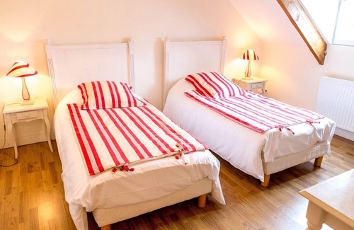 Guilly Cama Y Desayuno | Elegante habitación junto al Loira, cerca de París