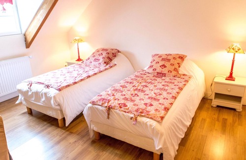 Guilly Cama Y Desayuno | Elegante habitación junto al Loira, cerca de París