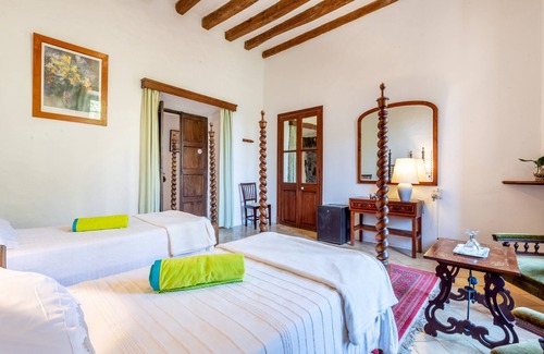 Inca Casa | Habitación elegante en casa de huéspedes "Son Vivot" con piscina, terrazas y Wi-Fi