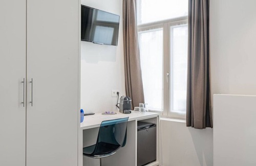 Kristus-Koning Apartamento | Elegant room with private bathroom near city center