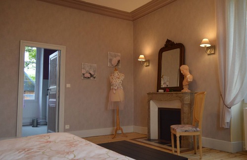 Le Blanc Cama Y Desayuno | Habitaciones elegantes con piscina y parking