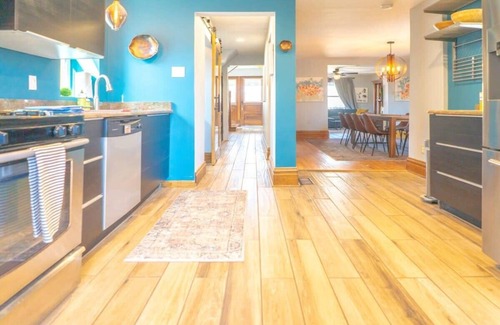 Shaw Casa | Elegant Shaw 5BR w/Comfort in Mind / ABODEbucks