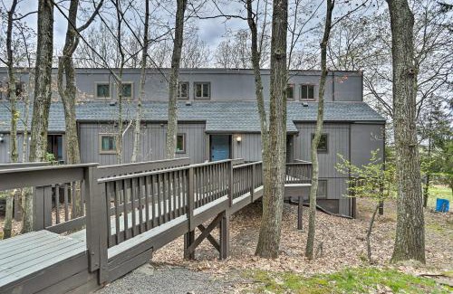 Village at Camelback Casa | Elegant Ski-InandSki-Out Tannersville Townhome!