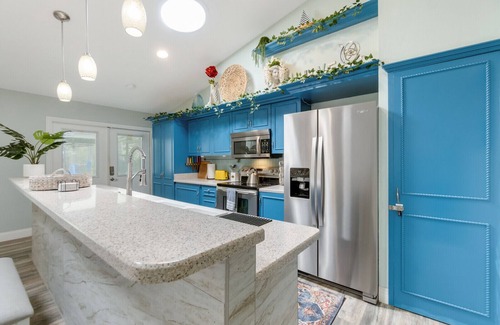 Palm Bay Casa | Elegant Space Coast Private Pool Home w/Garden, Fire Pit, and Billiard Room