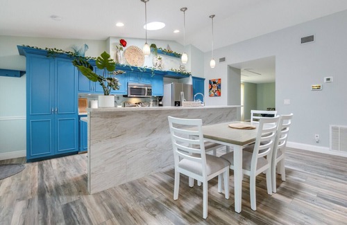 Palm Bay Casa | Elegant Space Coast Private Pool Home w/Garden, Fire Pit, and Billiard Room