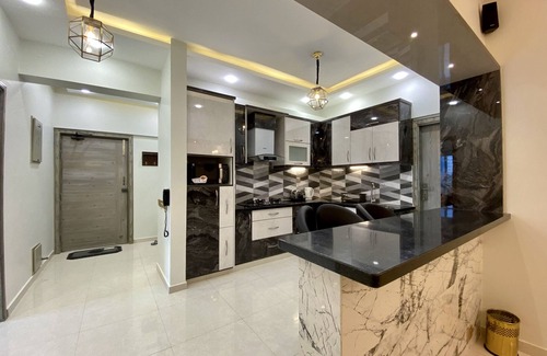 Karachi Apartamento | Elegant & Spacious 2br family apt, Sharahe Faisal