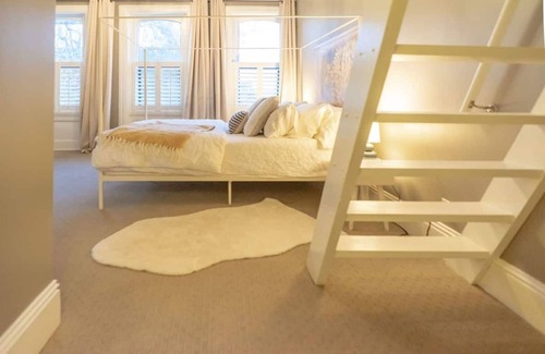 Lafayette Square Casa | Elegant & Spacious 2BR Lafayette Square Home