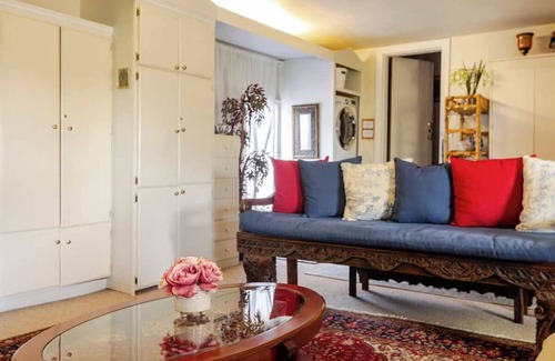 Claremont Casa | Elegant Spacious Prvt Studio ~ Upscale Berkeley