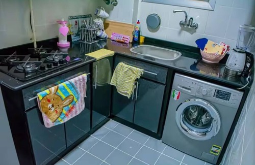 Al Rehab Apartamento | Estancia elegante en Al Rehab, un apartamento acogedor