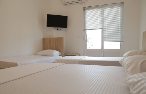 Ulcinj Apartamento | Elegante estudio para cuatro personas