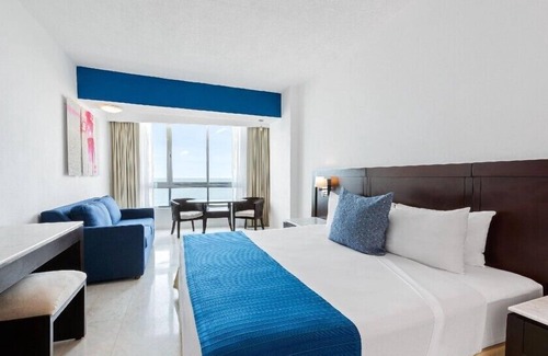 Marina Mazatlán Hotel | Elegant Studio with a Short Ride Away from Witches Beach