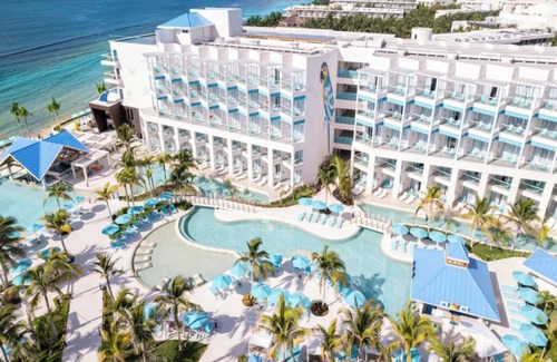 Puerto Morelos Apartamento | Elegant Suite w/ King Bed, Private Balcony & Scenic Views ALL-INCLUSIVE