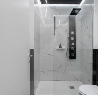 Affori Apartamento | Elegant Sweet Home Suite - Milan, 15 minute Duomo