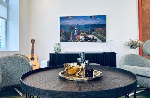 Alesund Apartamento | Elegant Three-Bedroom Apartment with Stunning Sea Views - Limited availability - Secure your booking for Christmas 2025 and Summer 2026