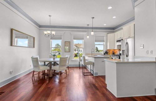 Savannah Casa | Elegant Townhome, Family Friendly, Quiet