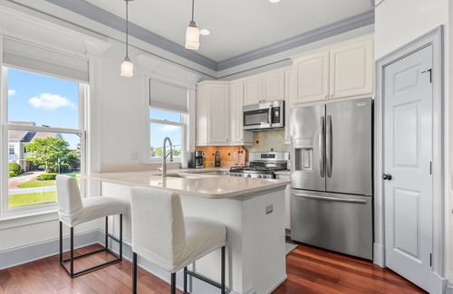 Savannah Casa | Elegant Townhome, Family Friendly, Quiet