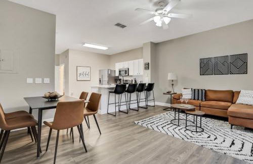Windsor Hills Casa | Elegant Townhome w Water Park near Disney Parks