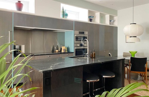 Hudson Casa | Elegant Townhouse, Hudson center, 2 ensuite baths