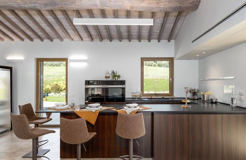Volterra Villa | Elegante villa toscana con piscina