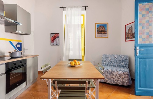 Borgo Vecchio Casa | [Elegant Two Bedroom Apartment] with Balcony & Suite