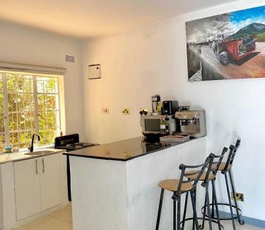 Blantyre Apartamento | Elegant urban stay
