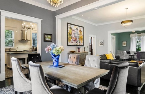 Thomas Square Casa | Elegant Victorian Manor w/ Parking, Garden + Porch by Lucky Savannah