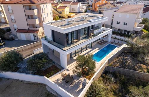 Zrce Villa | Elegant Villa Cataleya with private pool and sauna