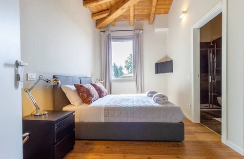 Castel Maggiore Casa | Elegant villa with garden on the outskirts of Bologna