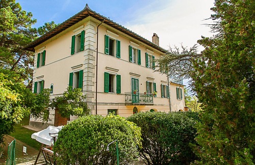 Castiglione del Lago Apartamento | Elegant villa on Lake Trasimeno - Papavero