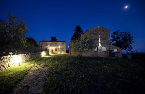 Poggibonsi Casa | Elegant Villa Rugiada Located Between Florence and Siena