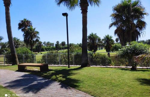 Motril Apartamento | Elegante Apartamento en Playa Granada & Golf
