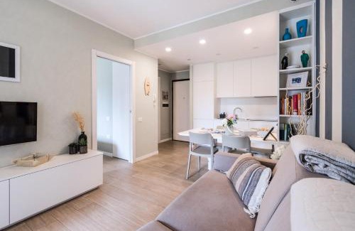 Sanremo Apartamento | Elegante Appartamento con Piscina - Wi-Fi & Box Privato