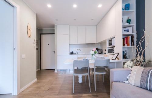Sanremo Apartamento | Elegante Appartamento con Piscina - Wi-Fi & Box Privato