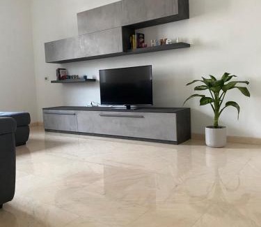 Stazione Apartamento | [Elegante Appartamento in Centro]