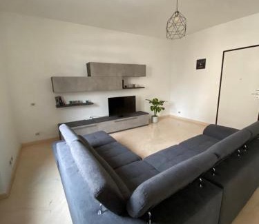 Stazione Apartamento | [Elegante Appartamento in Centro]