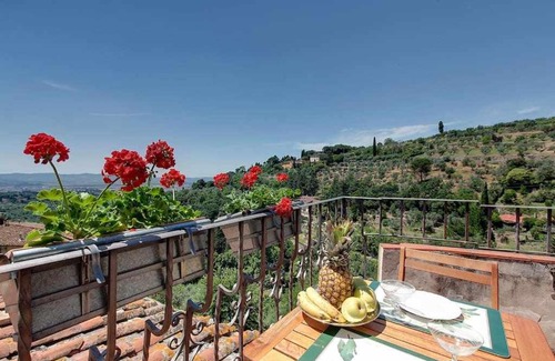Florence Apartamento | Elegante Appartamento In Collina