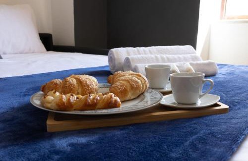 Quartiere XXIV Don Bosco Apartamento | Elegante Appartamento, Wi-Fi e Colazione Free