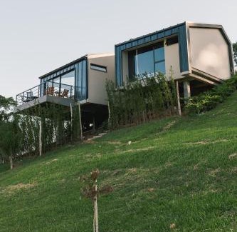 Rancho Queimado Casa | Elegante bangalô de campo 2 - Taquaras Huts